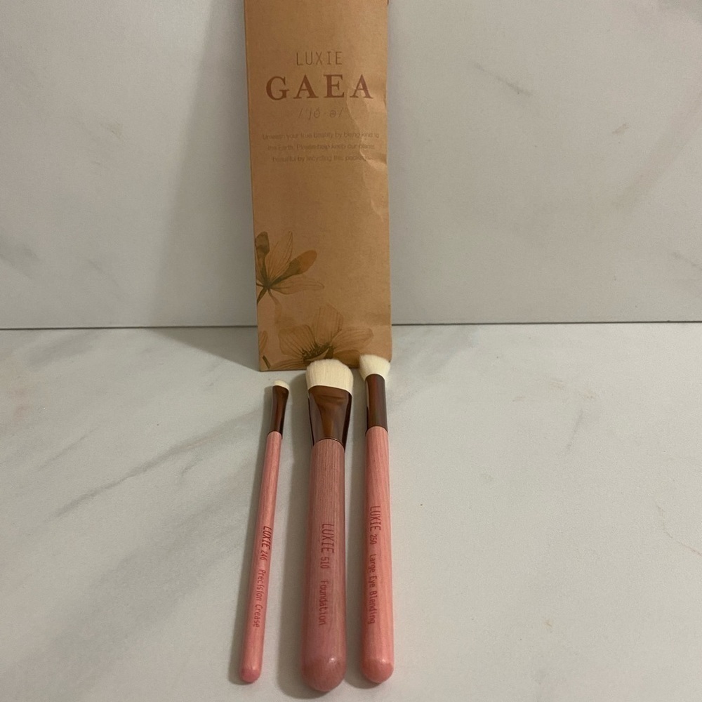 Luxie ‘Gaea’ 3-piece brush set